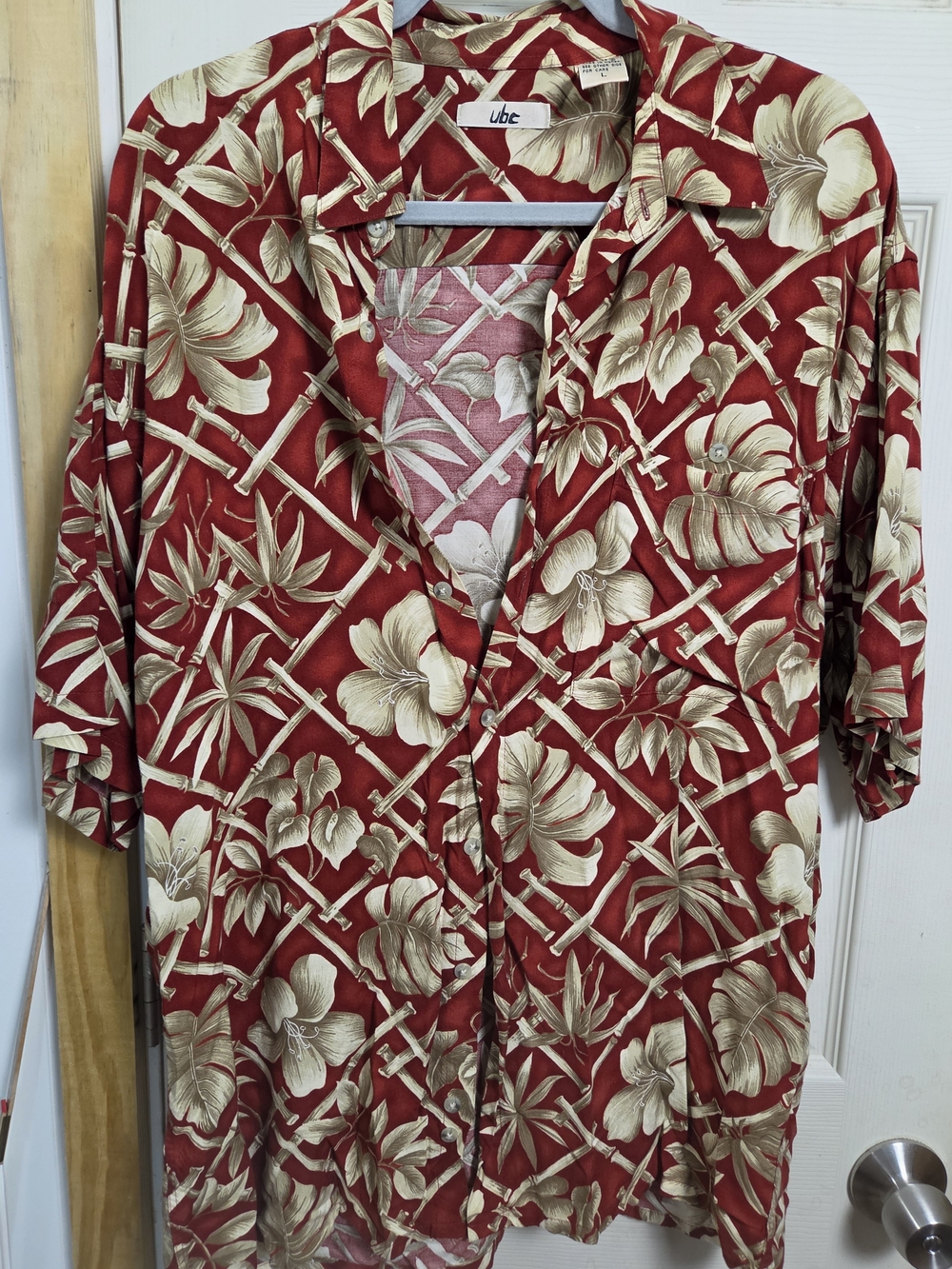 Vintage UBC Shirt Maroon Floral Hawaiin Button Up Short Sleeve Camp #0338